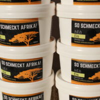 Milcheis mit afrikanischem Honig – Bild 7