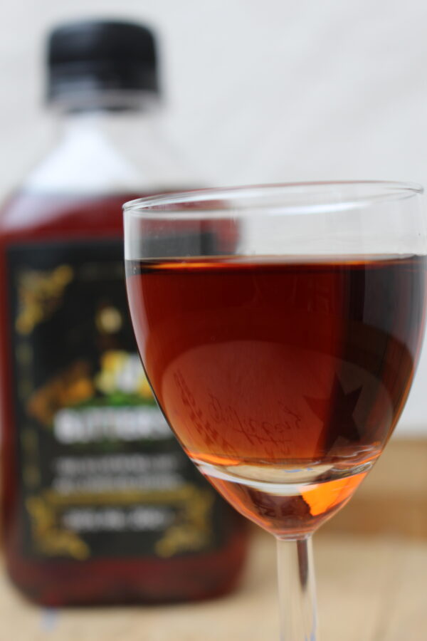 The Judge Bitters – Bild 4