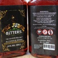 The Judge Bitters – Bild 5